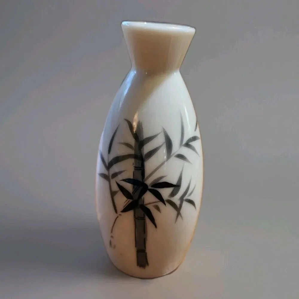Bud Vase Handpainted Porcelain Japan Oriental Bamboo Design 4 7/8